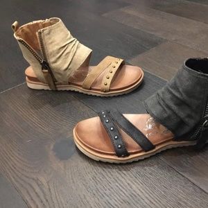 Very G Celeste Sandals